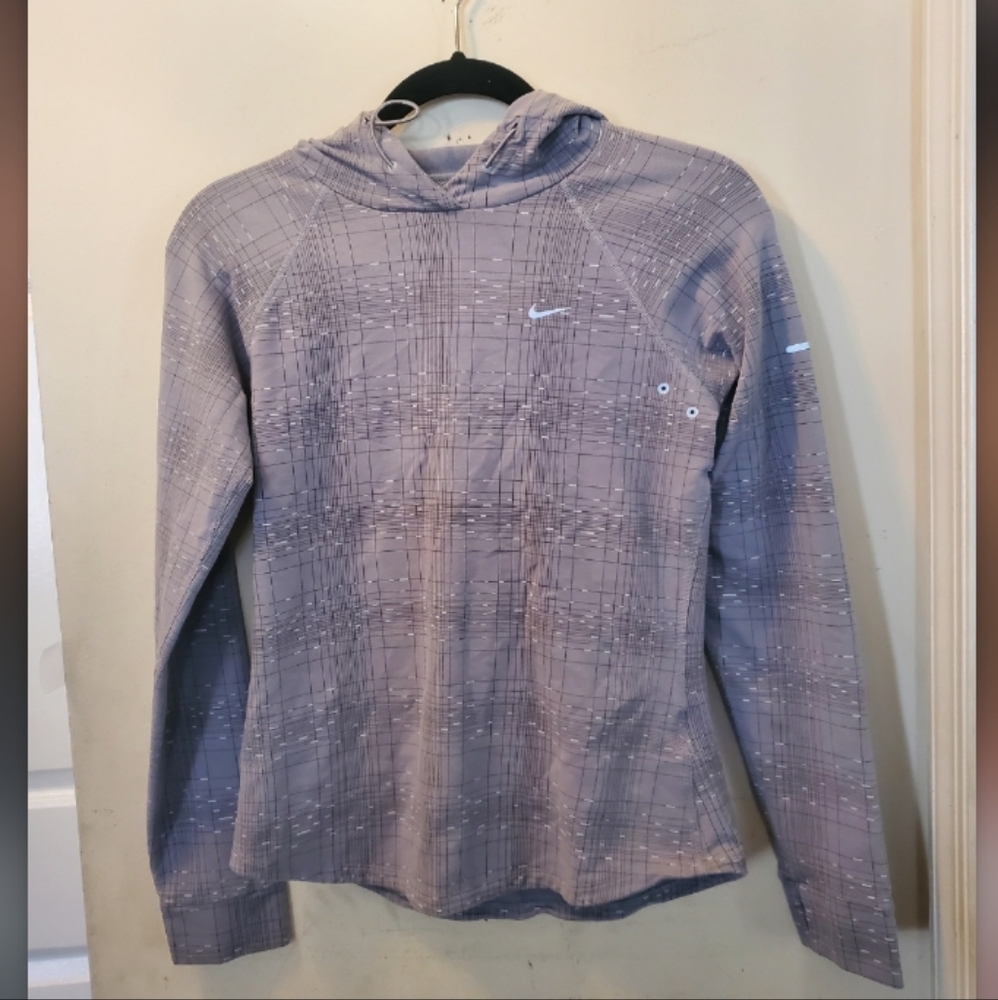 NWOT Nike Dri-Fit Hoodie - S